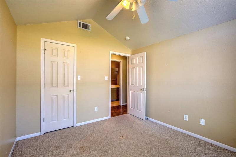 6910 Sayle Street, Greenville TX 75402 - Photo 12
