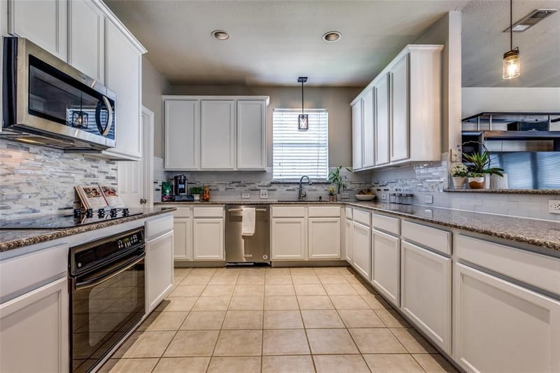 6504 Autumn Trail, The Colony TX 75056 - Photo 2