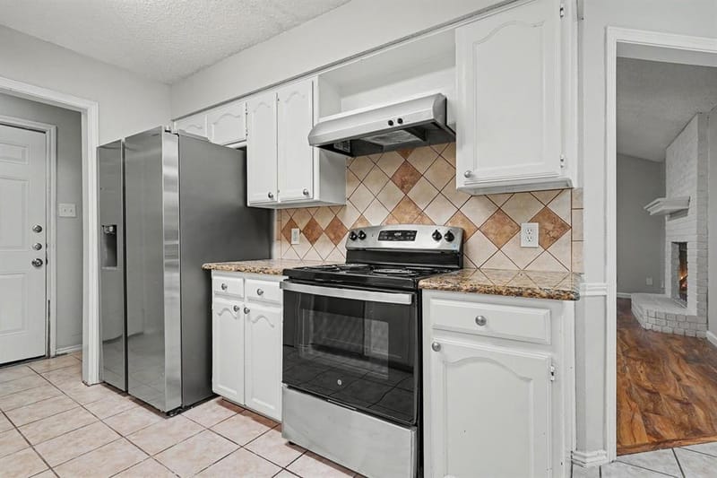 8237 Lara Lane, Watauga TX 76148 - Photo 6