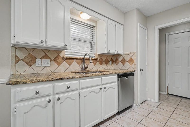 8237 Lara Lane, Watauga TX 76148 - Photo 5