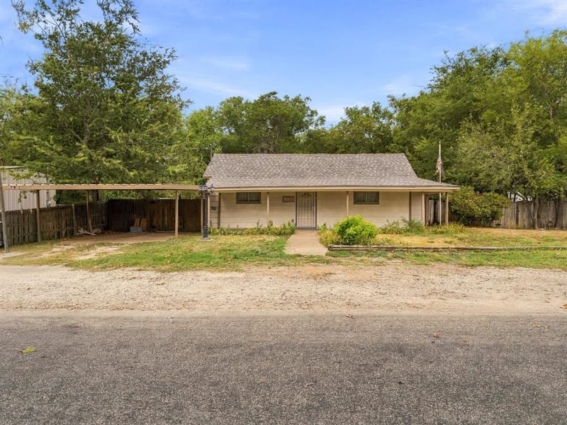 207 N Oneil Street, Alvord TX 76225 - Photo 27
