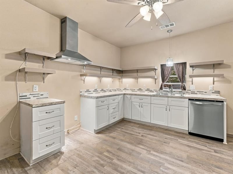 207 N Oneil Street, Alvord TX 76225 - Photo 6