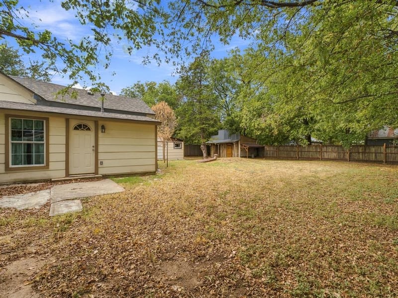 207 N Oneil Street, Alvord TX 76225