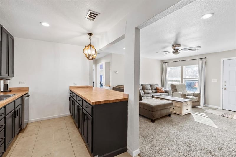 101 3rd Street, Valley View TX 76272 - Photo 6