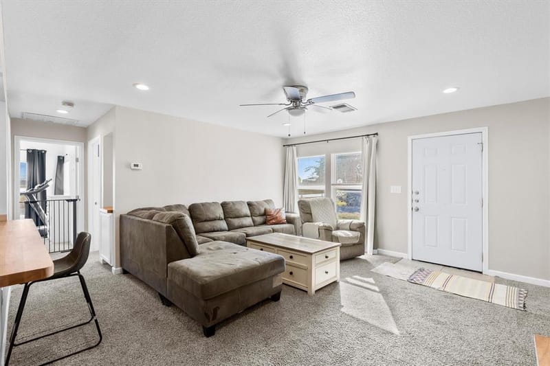 101 3rd Street, Valley View TX 76272 - Photo 3