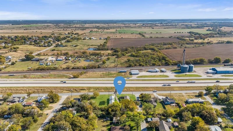 101 3rd Street, Valley View TX 76272 - Photo 31