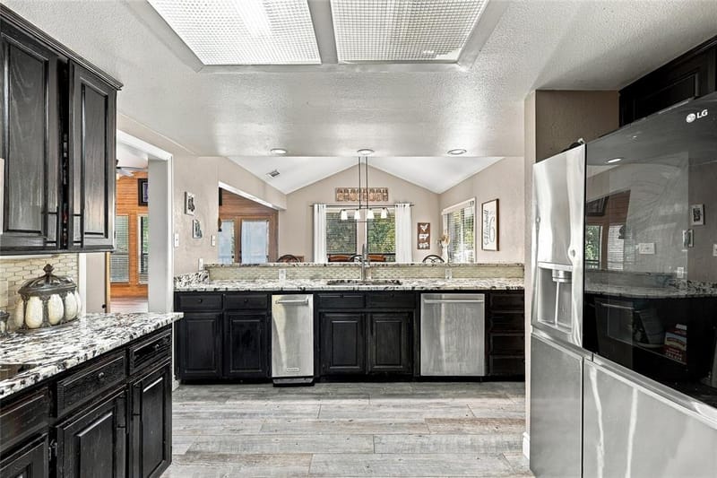 707 Findlay Drive, Arlington TX 76012 - Photo 13