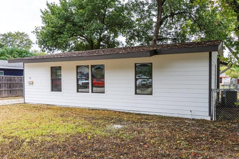 311 Glenfield Drive, Garland TX 75040 - Photo 2