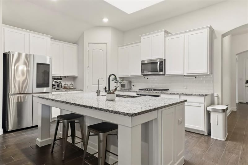 6152 Cobbetts Pond Lane, Fort Worth TX 76179 - Photo 13