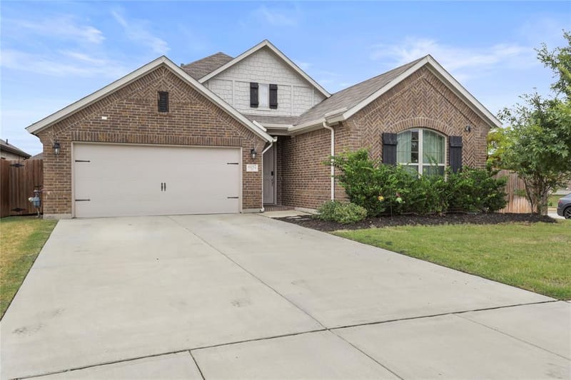 6152 Cobbetts Pond Lane, Fort Worth TX 76179