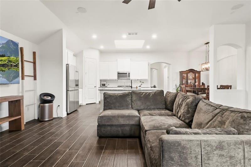 6152 Cobbetts Pond Lane, Fort Worth TX 76179 - Photo 8