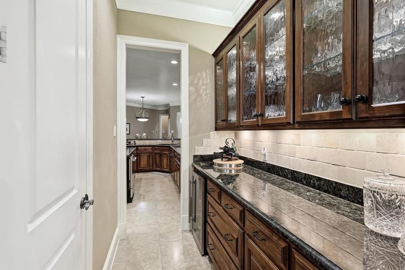 2726 Country Club Road, Pantego TX 76013 - Photo 7
