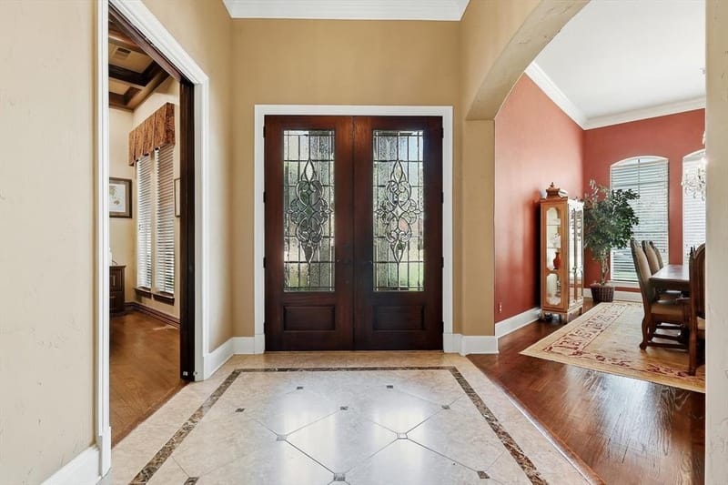 2726 Country Club Road, Pantego TX 76013 - Photo 3