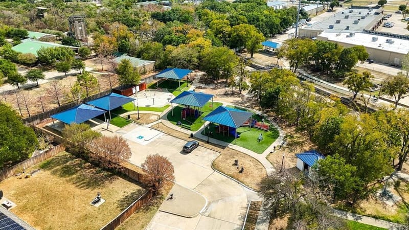 2726 Country Club Road, Pantego TX 76013 - Photo 36