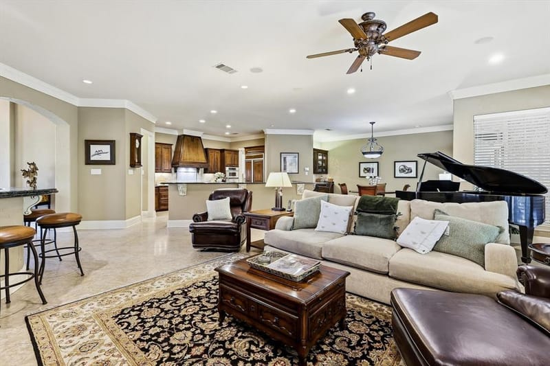 2726 Country Club Road, Pantego TX 76013 - Photo 15