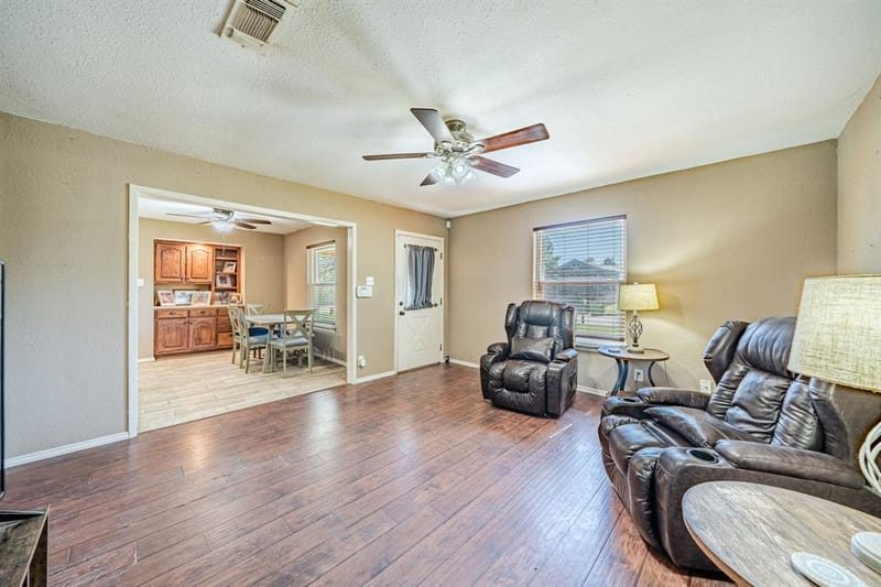5211 Laurie Drive, Mineral Wells TX 76067 - Photo 6