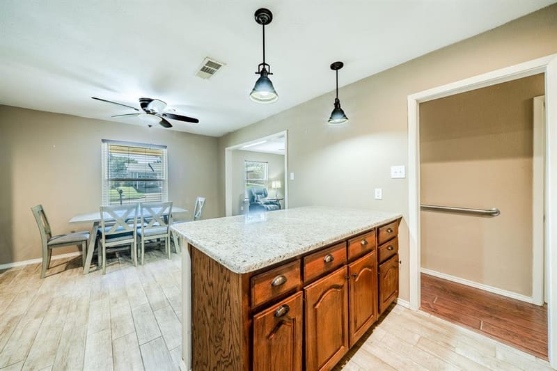 5211 Laurie Drive, Mineral Wells TX 76067 - Photo 9