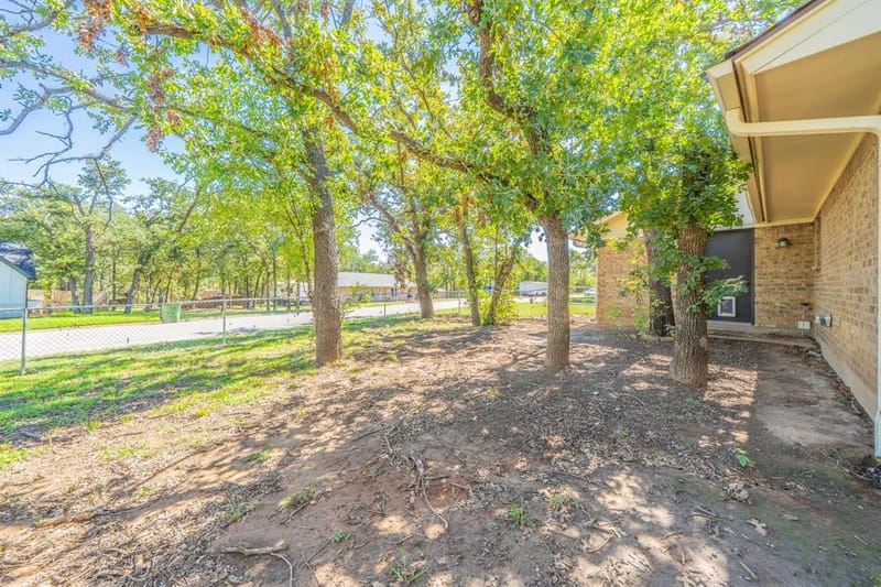 5211 Laurie Drive, Mineral Wells TX 76067 - Photo 24