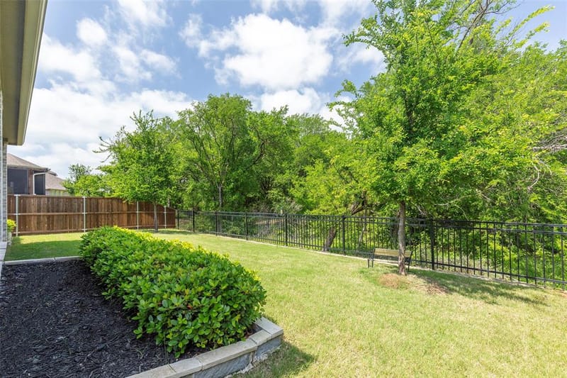 9605 Sunset Lane, Oak Point TX 75068 - Photo 37
