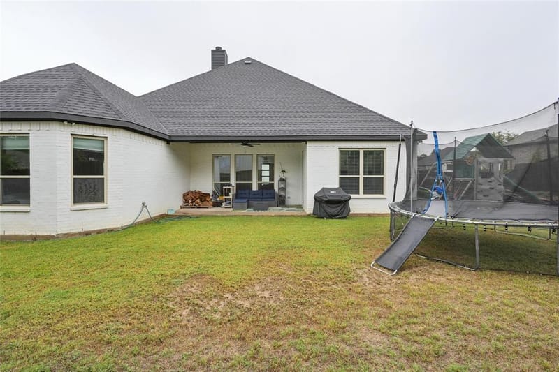 516 Woodland Drive, Azle TX 76020 - Photo 28