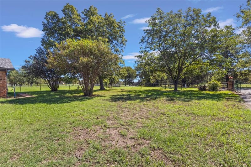 9591 Dripping Springs Road, Denison TX 75021 - Photo 6