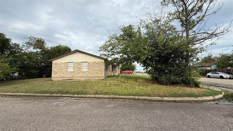 4916 Mcdougal Street, Greenville TX 75401 - Photo 6