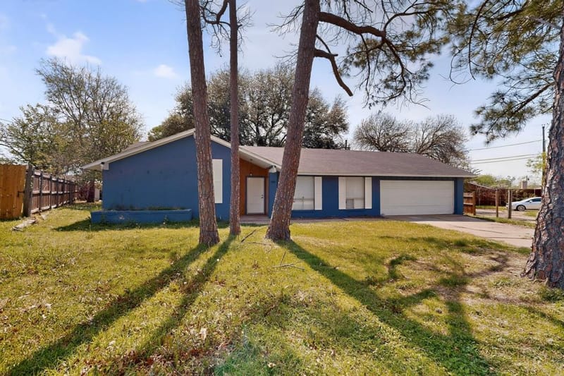 400 Casa Bello Court, Irving TX 75062