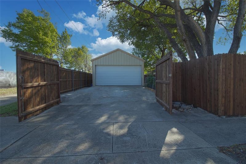11703 Abston Lane, Dallas TX 75218 - Photo 29