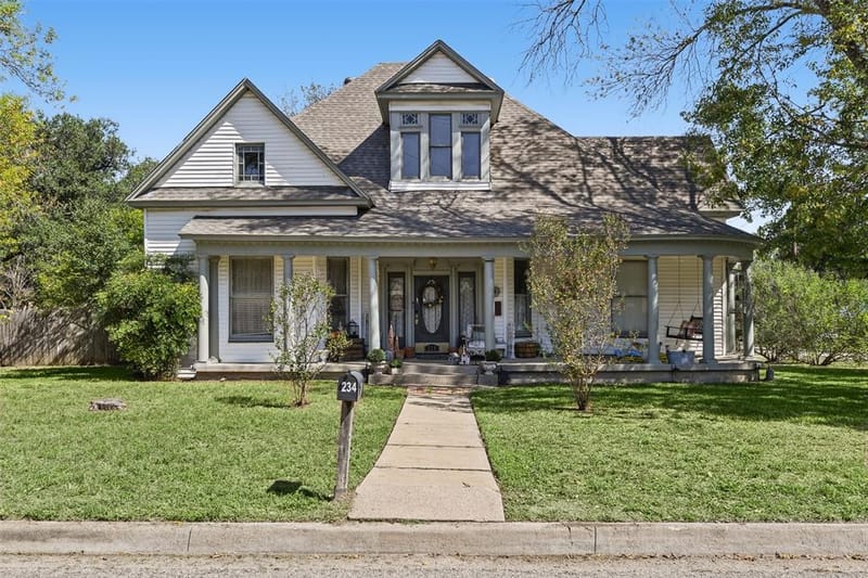 234 S Ward Street, Italy TX 76651