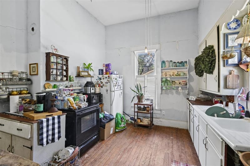 234 S Ward Street, Italy TX 76651 - Photo 8