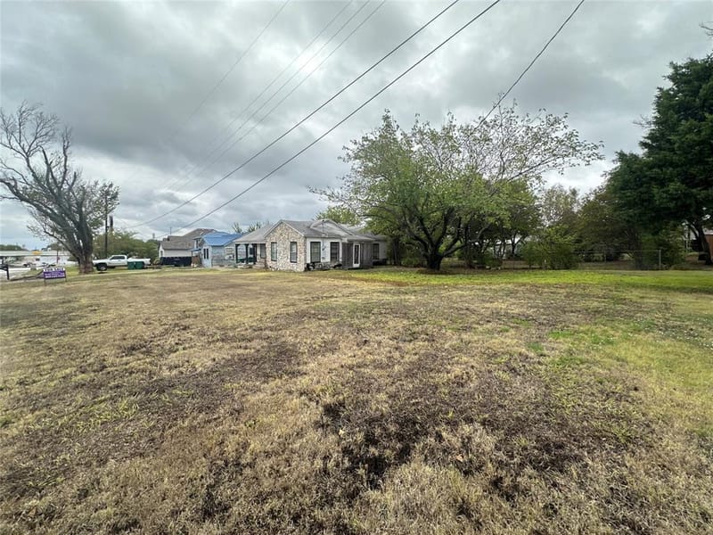 617 E 5th Street, Ferris TX 75125 - Photo 15