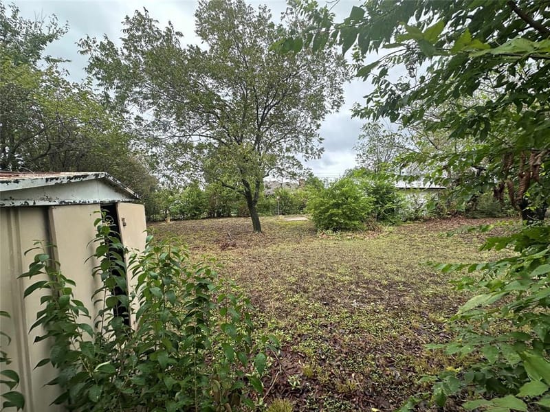 617 E 5th Street, Ferris TX 75125 - Photo 19