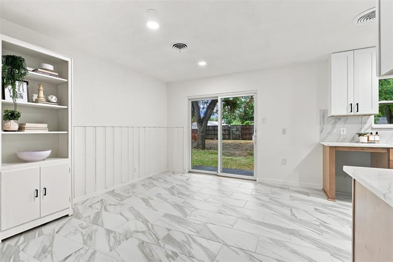 1112 Noble Avenue, Carrollton TX 75006 - Photo 13