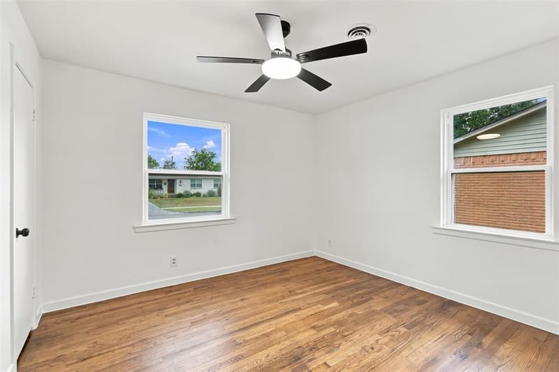 1112 Noble Avenue, Carrollton TX 75006 - Photo 26