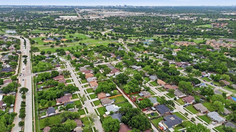 1112 Noble Avenue, Carrollton TX 75006 - Photo 36
