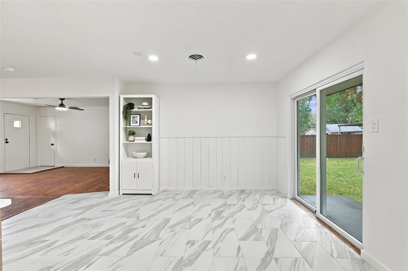 1112 Noble Avenue, Carrollton TX 75006 - Photo 14