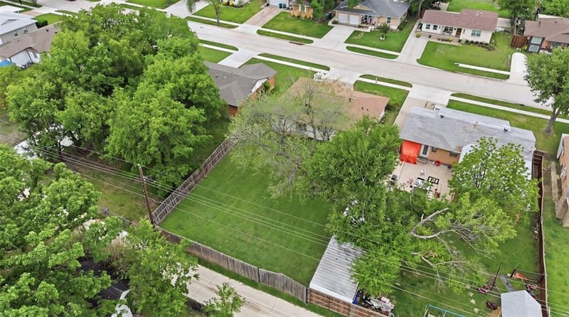 1112 Noble Avenue, Carrollton TX 75006 - Photo 31