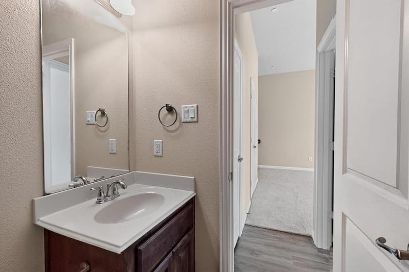 6106 Black Swan Circle, Garland TX 75044 - Photo 23