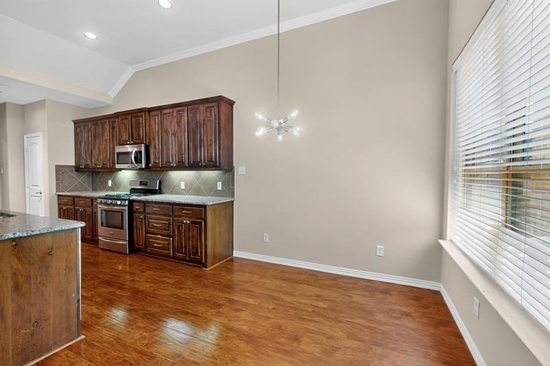 6106 Black Swan Circle, Garland TX 75044 - Photo 12