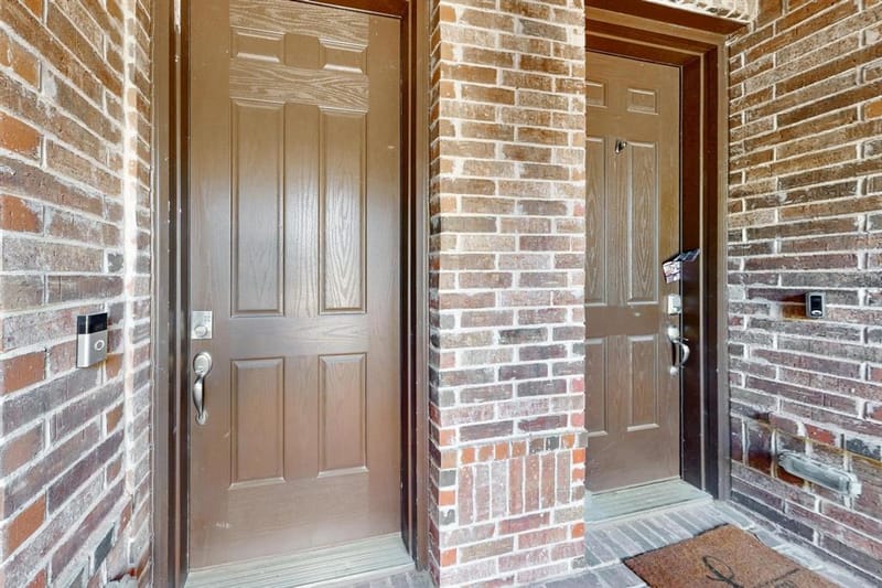 6106 Black Swan Circle, Garland TX 75044 - Photo 3