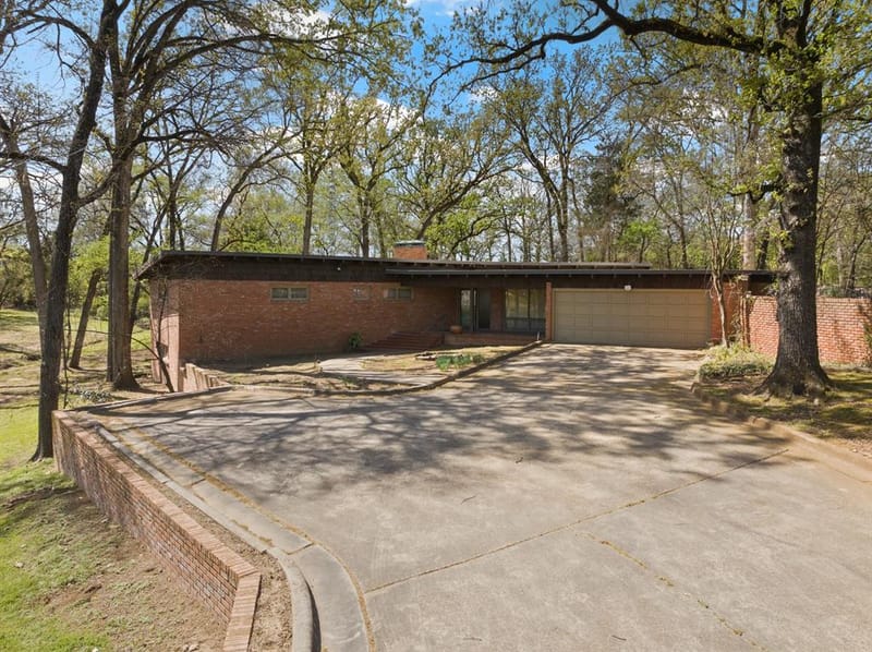 101 Bluebird Street, Mount Pleasant TX 75455 - Photo 2