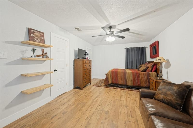 820 Overhill Drive, Hurst TX 76053 - Photo 29