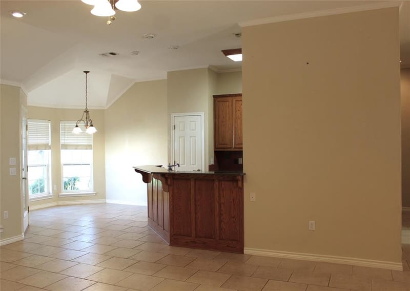 1405 Parkwood Court, Stephenville TX 76401 - Photo 6