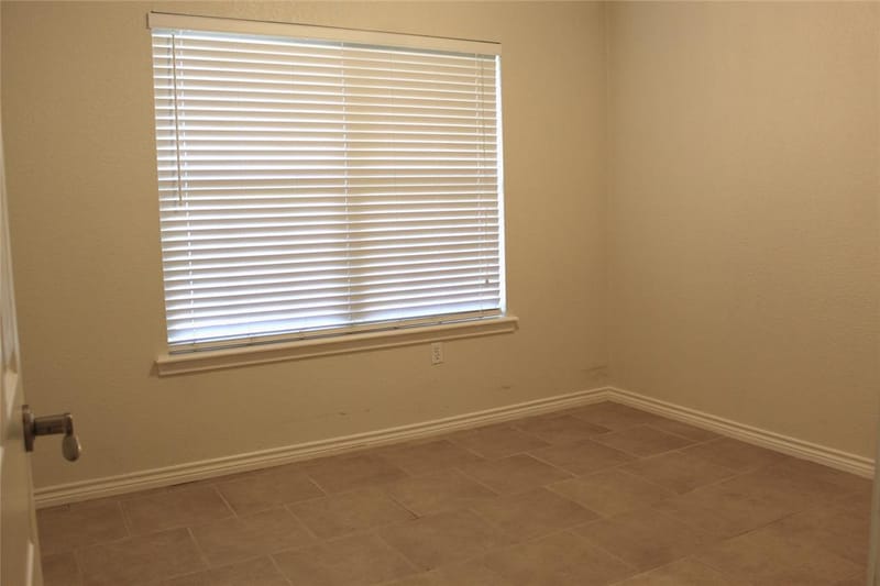 1405 Parkwood Court, Stephenville TX 76401 - Photo 17