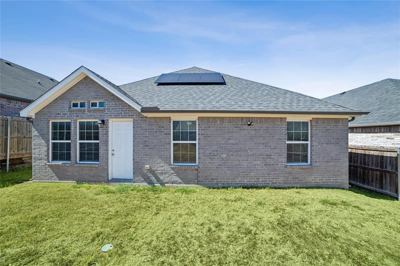 807 N Ridge Drive, White Settlement TX 76108 - Photo 23
