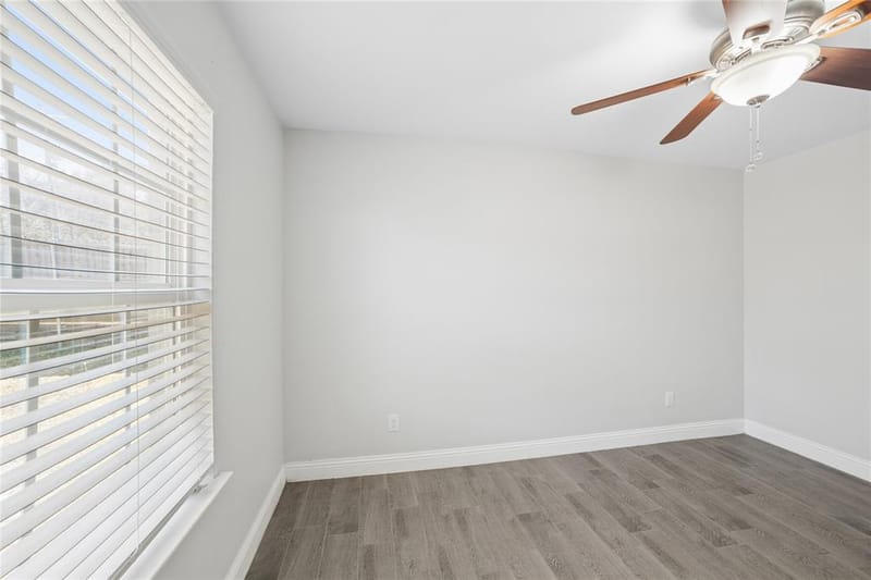 807 N Ridge Drive, White Settlement TX 76108 - Photo 7