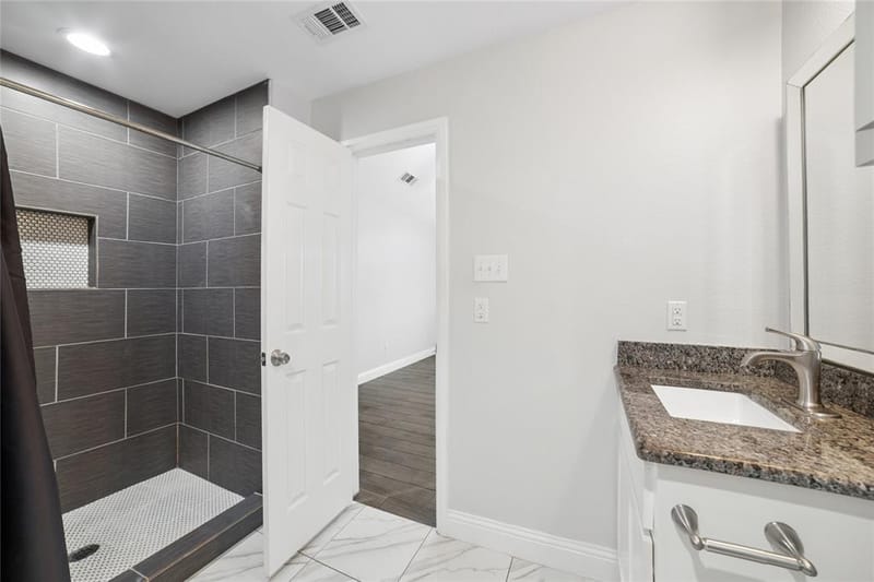807 N Ridge Drive, White Settlement TX 76108 - Photo 19