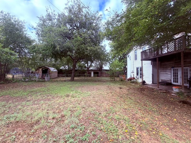 1201 Vincent Street, Brownwood TX 76801 - Photo 2