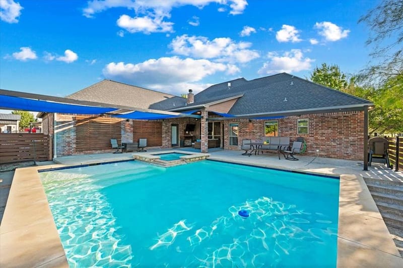 137 Prairie Ridge Drive, Aledo TX 76008 - Photo 2
