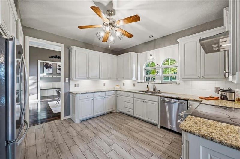 137 Prairie Ridge Drive, Aledo TX 76008 - Photo 8
